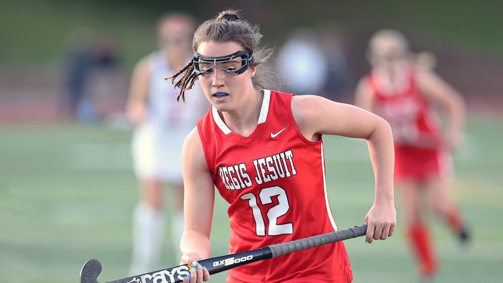 Regis Jesuit field hockey