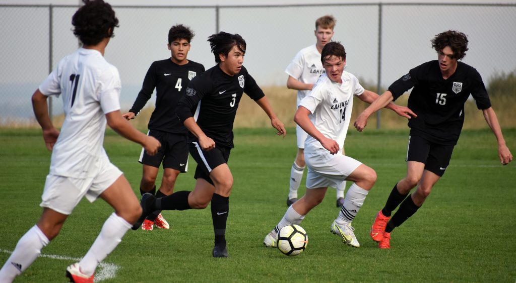 Lakewood grabs OT victory against D'Evelyn