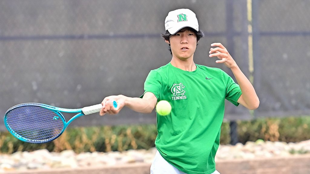 Niwot boys tennis