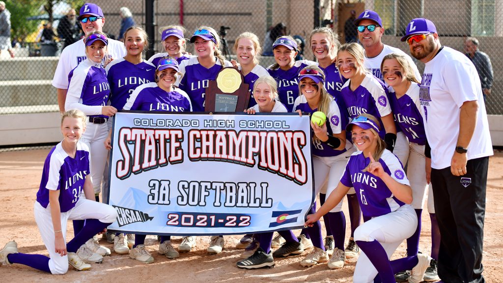 Lutheran softball 2021 state champions