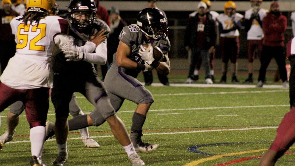 Discovery Canyon Sierra football