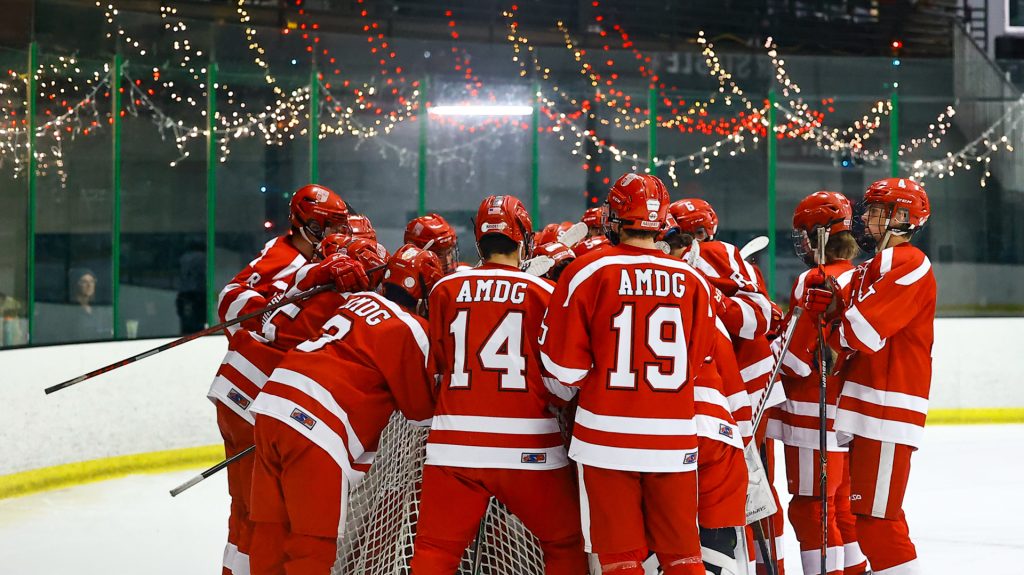 Regis Jesuit ice hockey