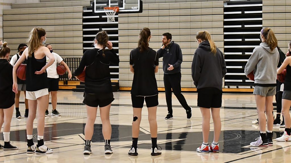 Monarch girls basketball