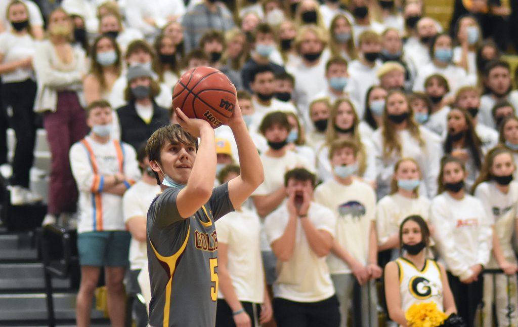 Boys Basketball: Golden vs Green Mountain