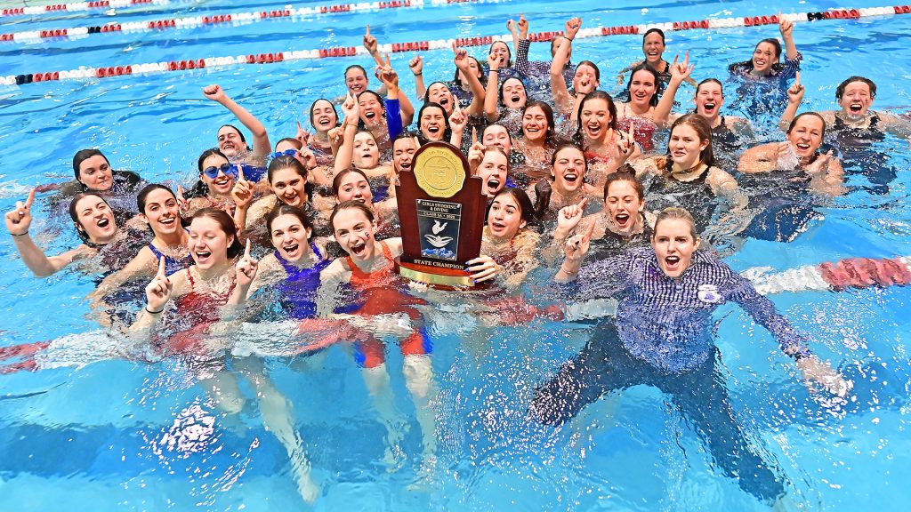 Cherry Creek girls swimming 2022 state champions