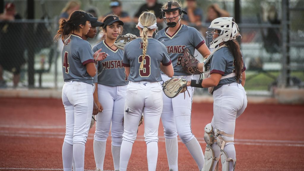 Pondo softball huddle 2022