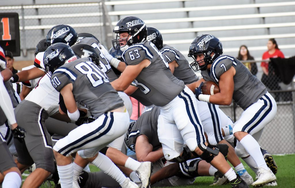 Football: Pomona vs Columbine