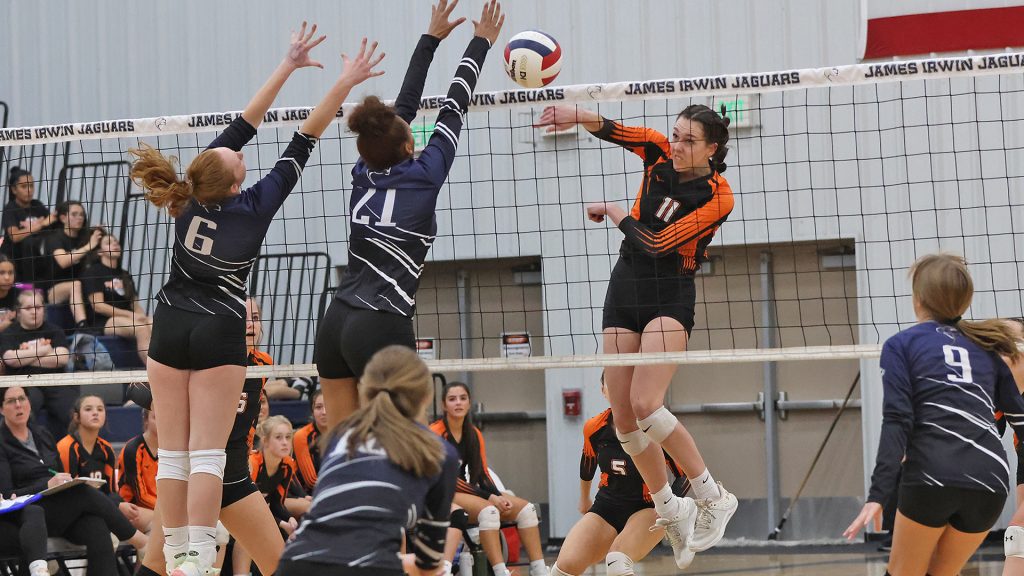 Lamar girls volleyball