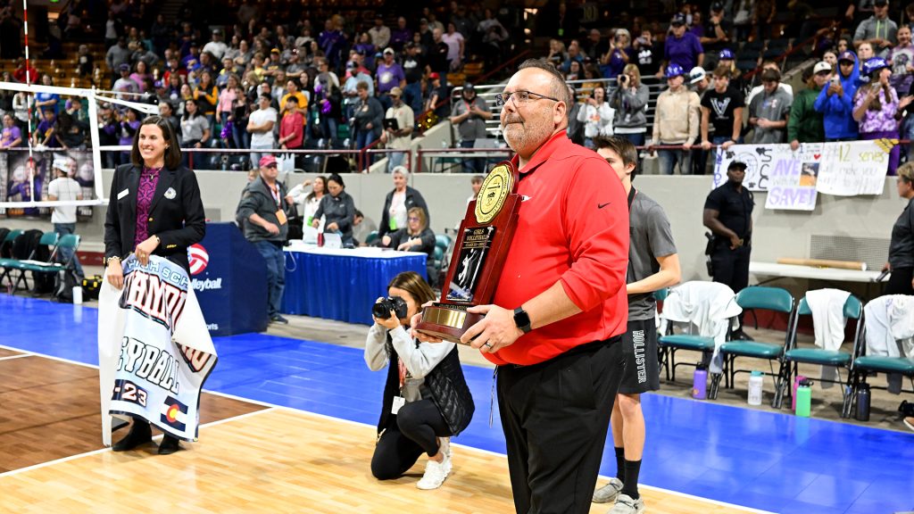 Mike Krueger 2022 state volleyball