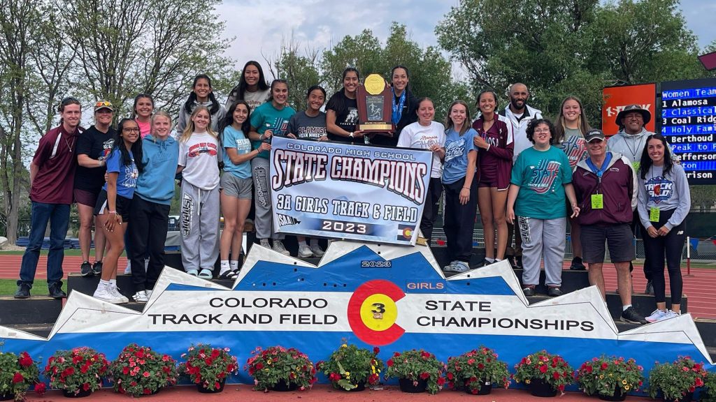 Alamosa 2023 3A TF Girls Champs