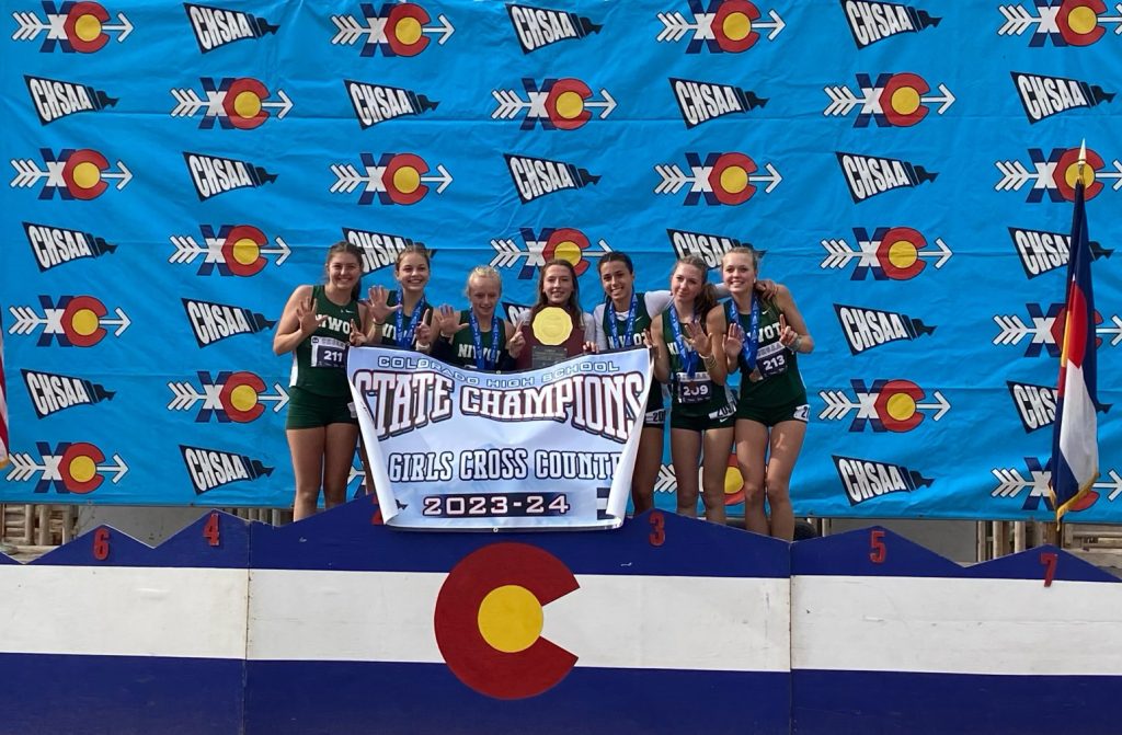 Niwot girls cross country champions 4A