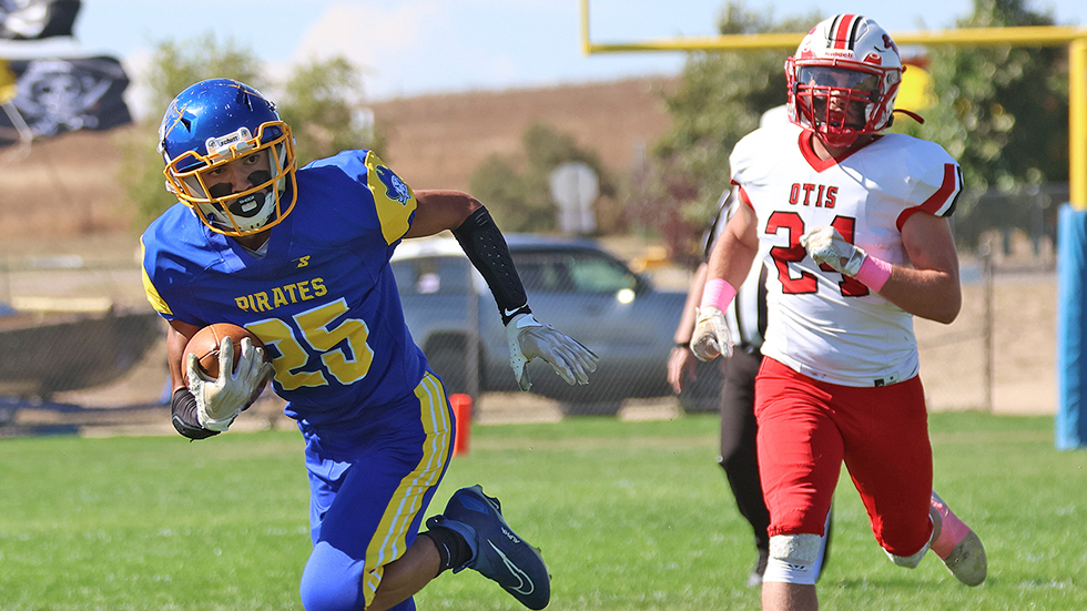 Otis vs. Genoa-Hugo Football