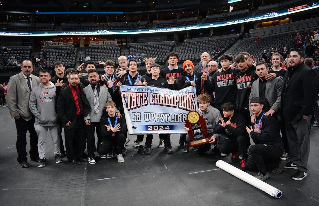 Pomona wins sixth straight team title