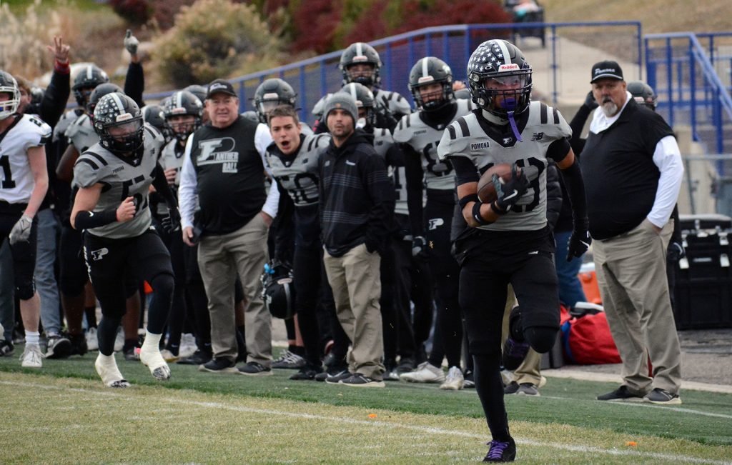 Football: Conifer vs Pomona