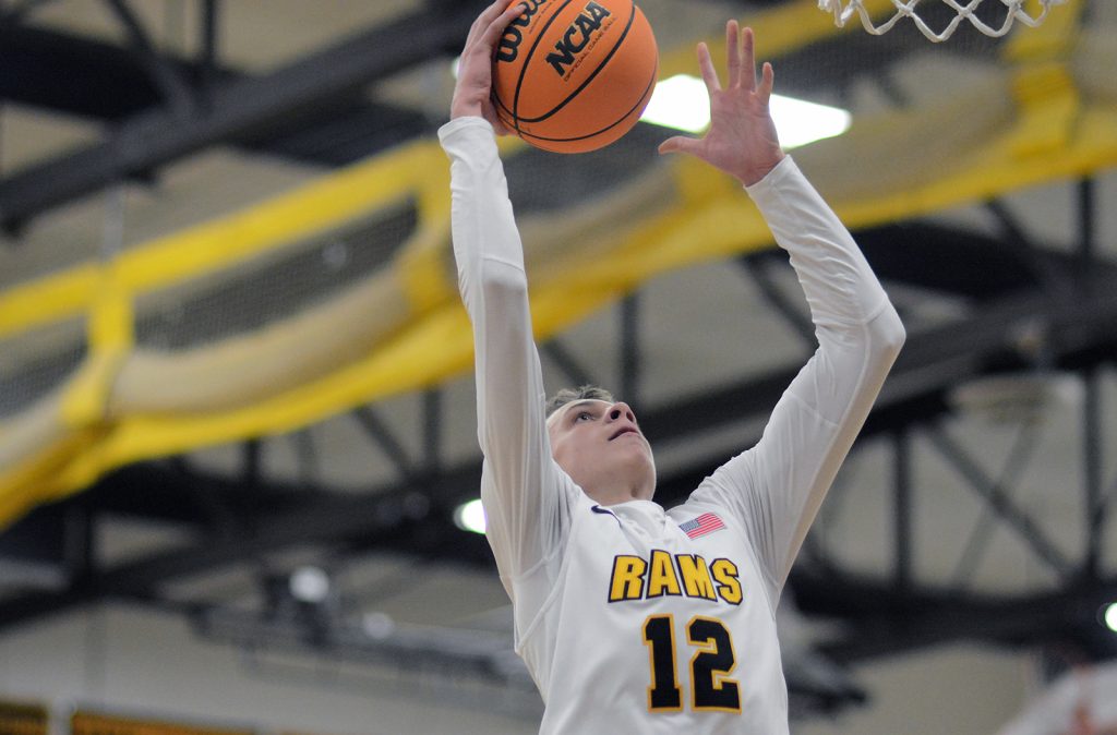 Boys Basketball: Evergreen vs Green Mountain