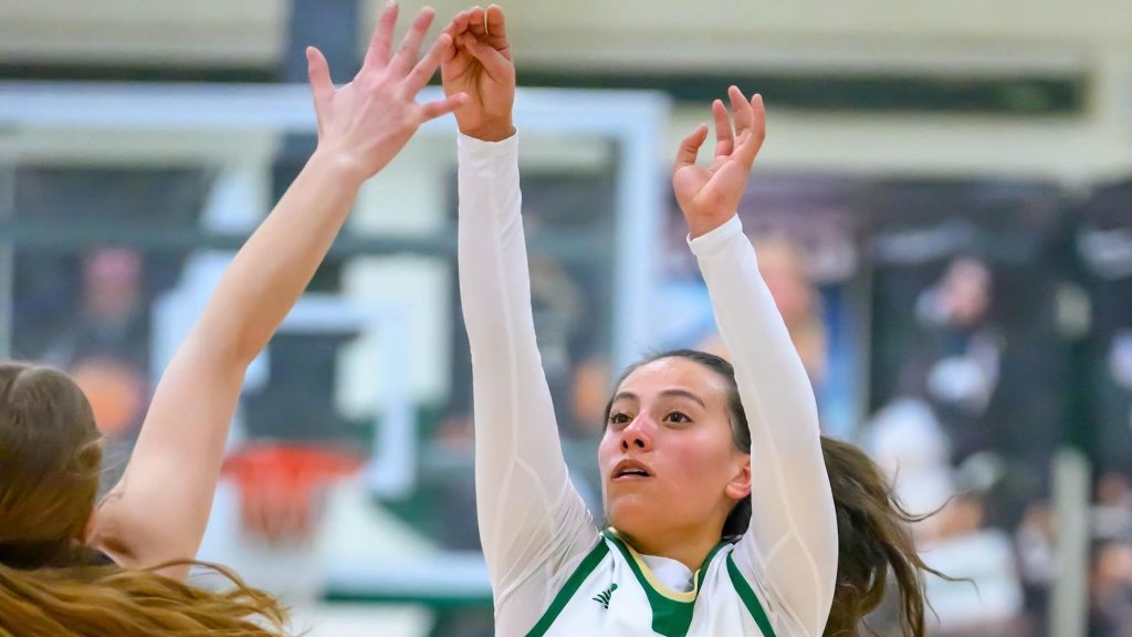 Briza Flores shoots a jump shot