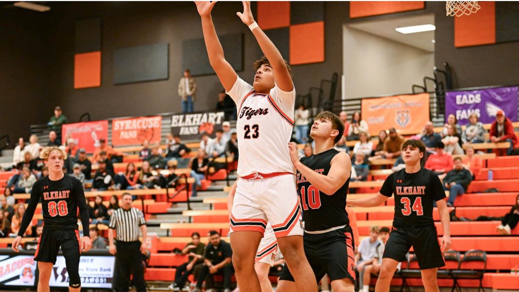 Corey Hill of Cheyenne Wells shoots a layup