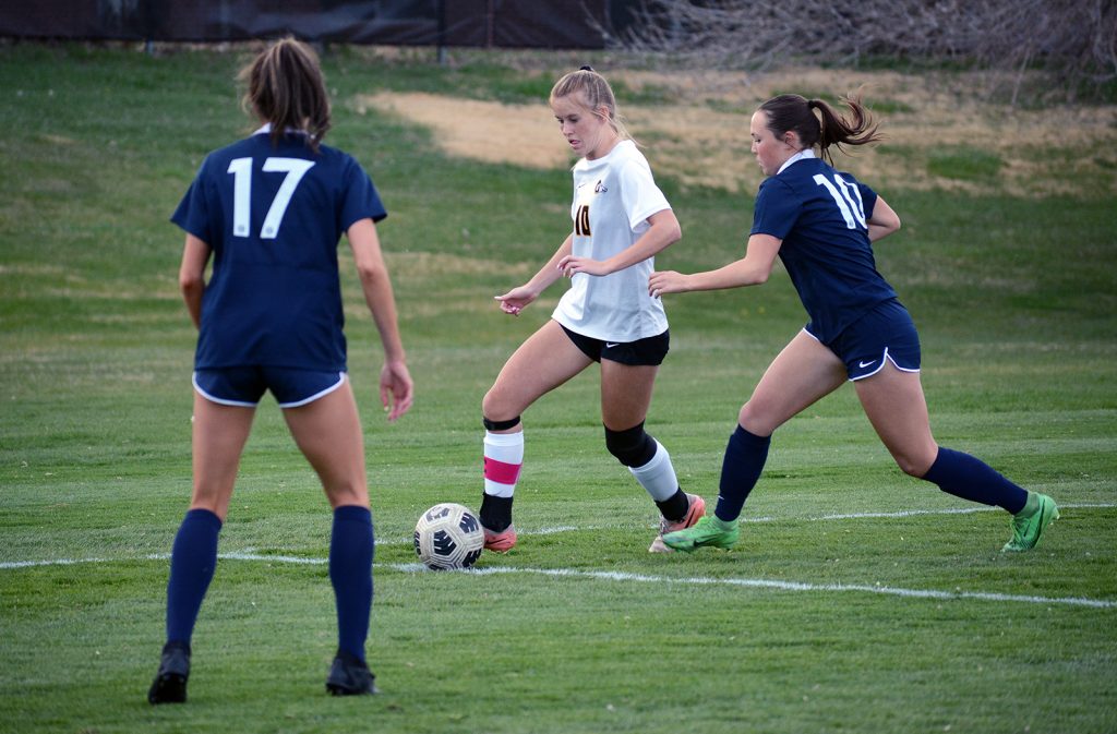 Girls Soccer: Green Mountain vs Dakota Ridge