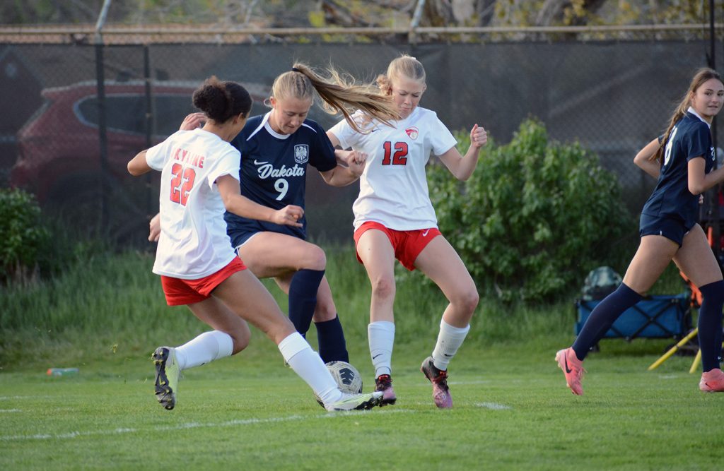 Girls Soccer: Skyline vs Dakota Ridge