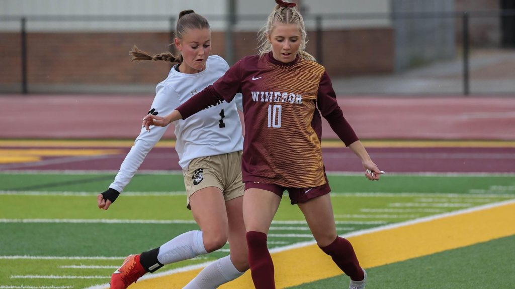 Tatum Gentry of Windsor playing soccer
