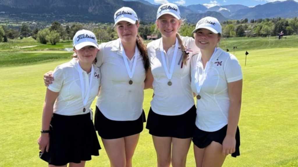 Cheyenne Mountain girls golf team