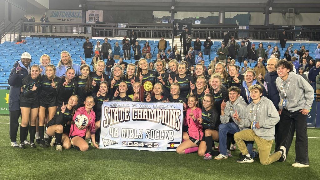 4A Girls Soccer - Evergreen