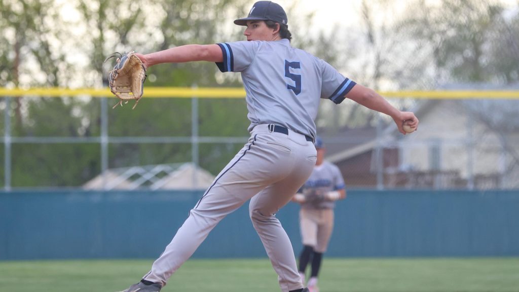 Hudson Flummerfelt of Platte Valley pitching in baseball