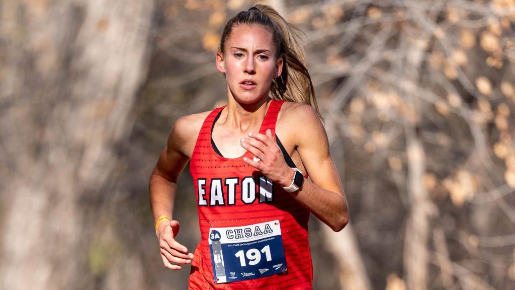 Delaney Reuter of Eaton running at the 2024 state cross country championships