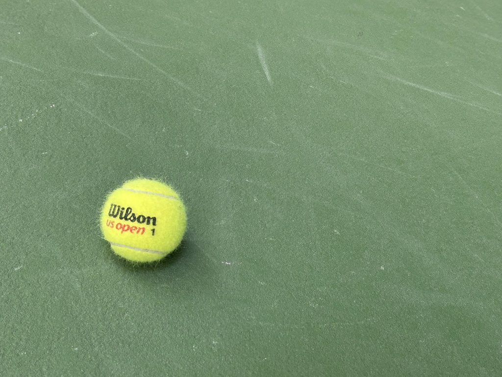 Tennis ball