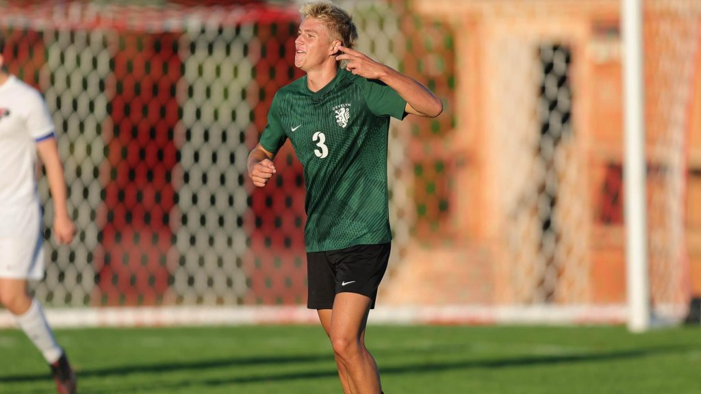 D'Evelyn soccer player Kai Burmeister