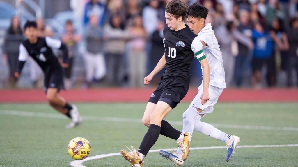 Andrew Perczak of Peak to Peak playing soccer