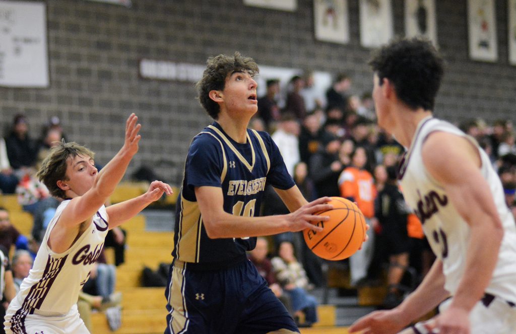 Boys Basketball: Evergreen vs Golden