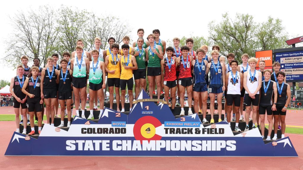 4A Boys 4x800 - Niwot