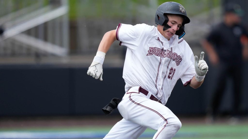 Palisade's Hunter Howard running the bases in baseball